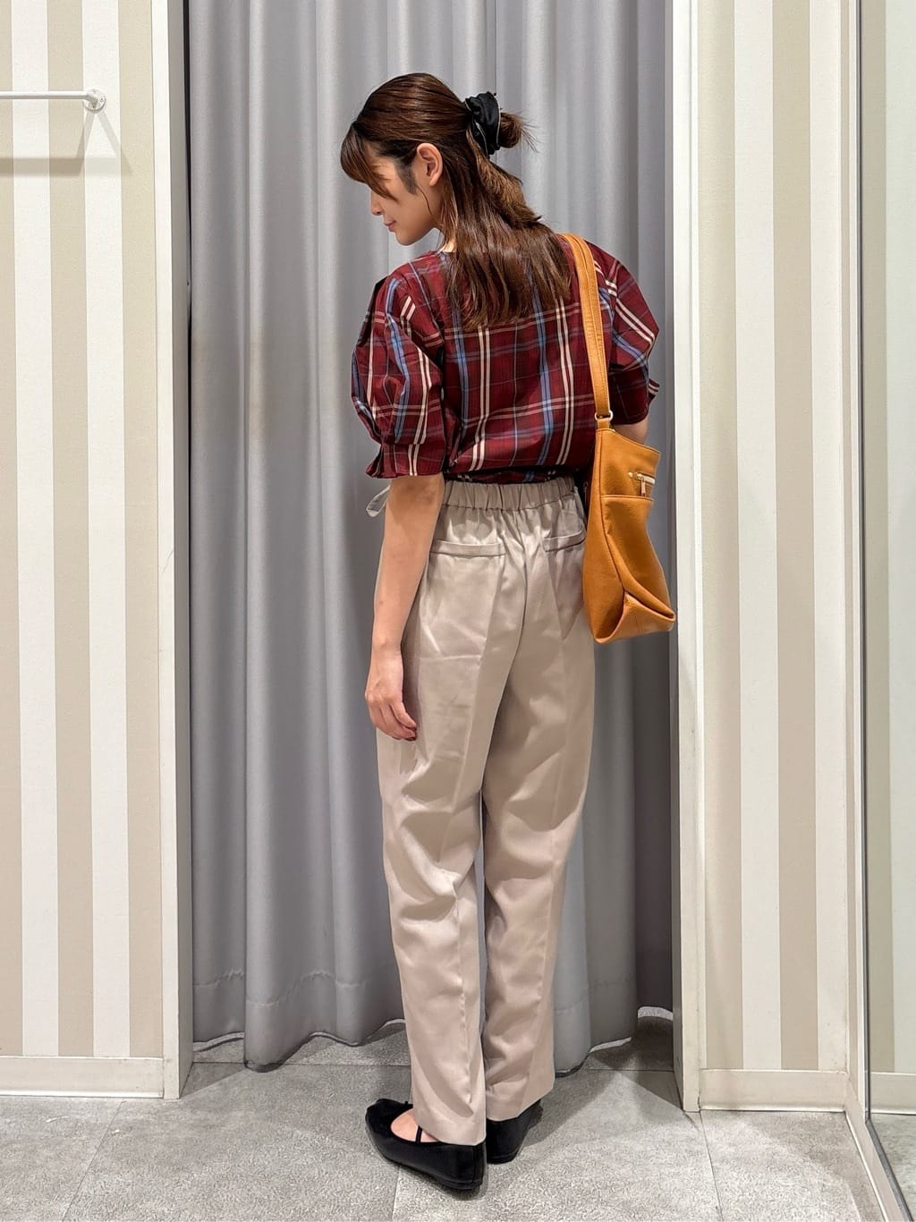 Rikaさんの「SHOO･LA･RUE｜【S-LL/5分袖】お袖タックできれいに魅せる 大人のチェックブラウス」を使ったコーディネート