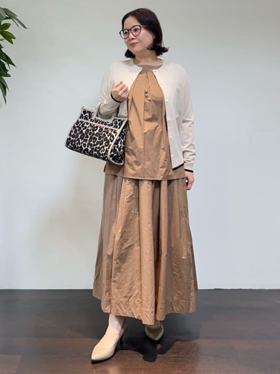 Asamiさんの「UNTITLED｜【アンサンブル可/薄手】ベーシッククルーネックカーディガン」を使ったコーディネート