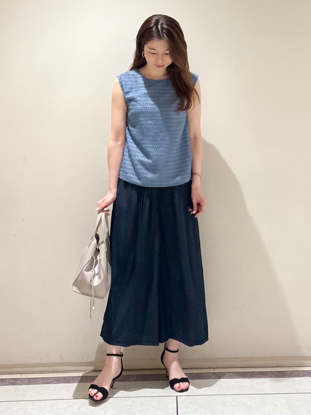 sakiさんの「COUP DE CHANCE｜【手洗い可／日本製】ジャカードブラウス」を使ったコーディネート