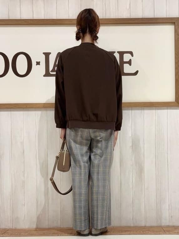 みきぽんさんの「SHOO･LA･RUE｜【洗濯機可/S-LL】さっと羽織れる 軽量リブブルゾン」を使ったコーディネート