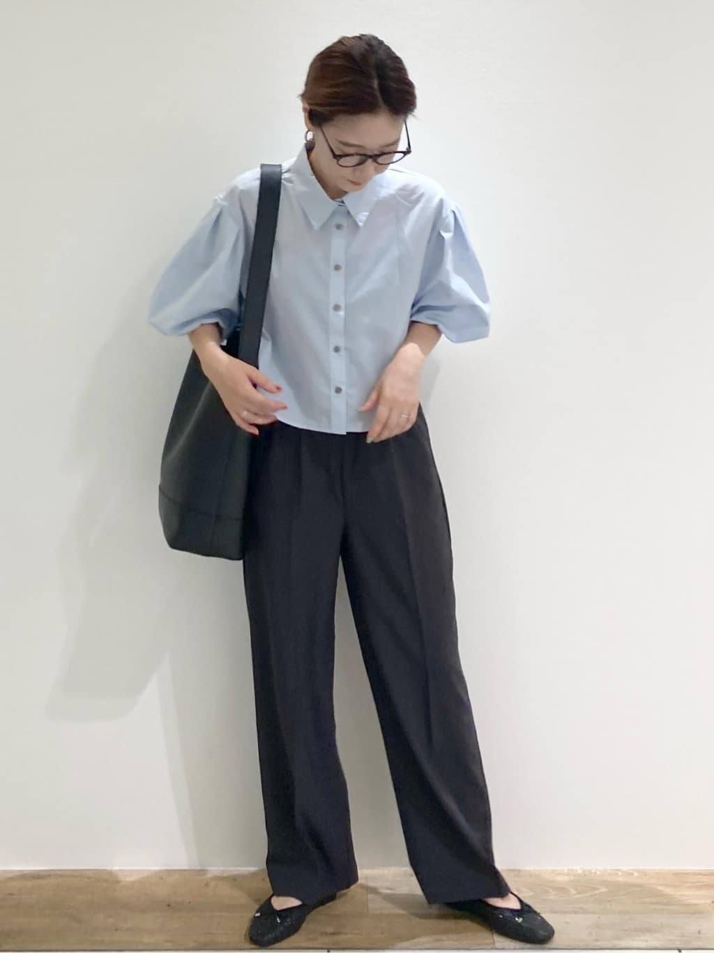 たけねぇさんの「OPAQUE.CLIP｜バルーンスリーブシャツ【洗濯機洗い可】」を使ったコーディネート