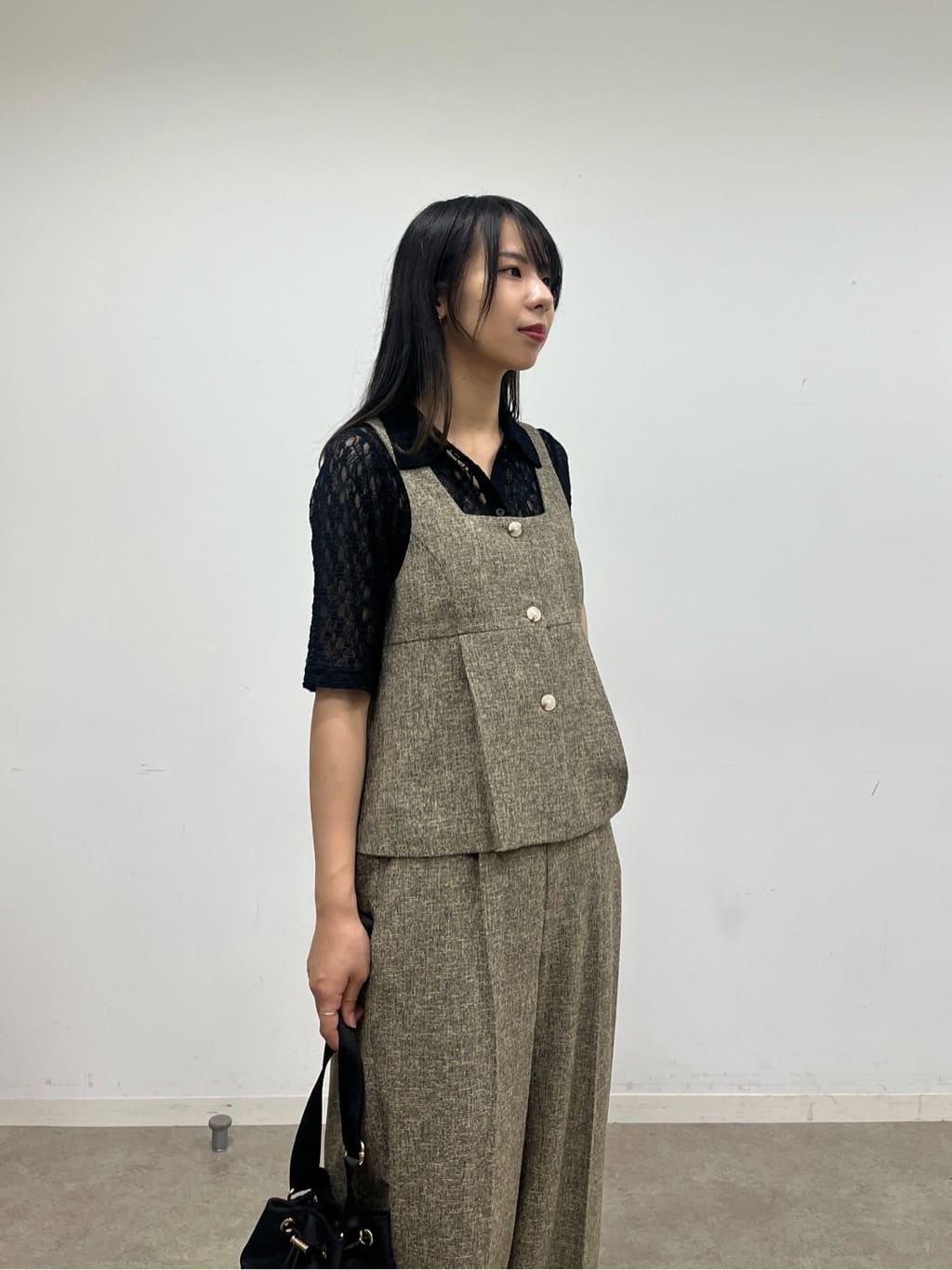 cotaniさんの「SHOO･LA･RUE｜【S-LL/5分袖】大人の抜け感 襟付きレーストップス」を使ったコーディネート