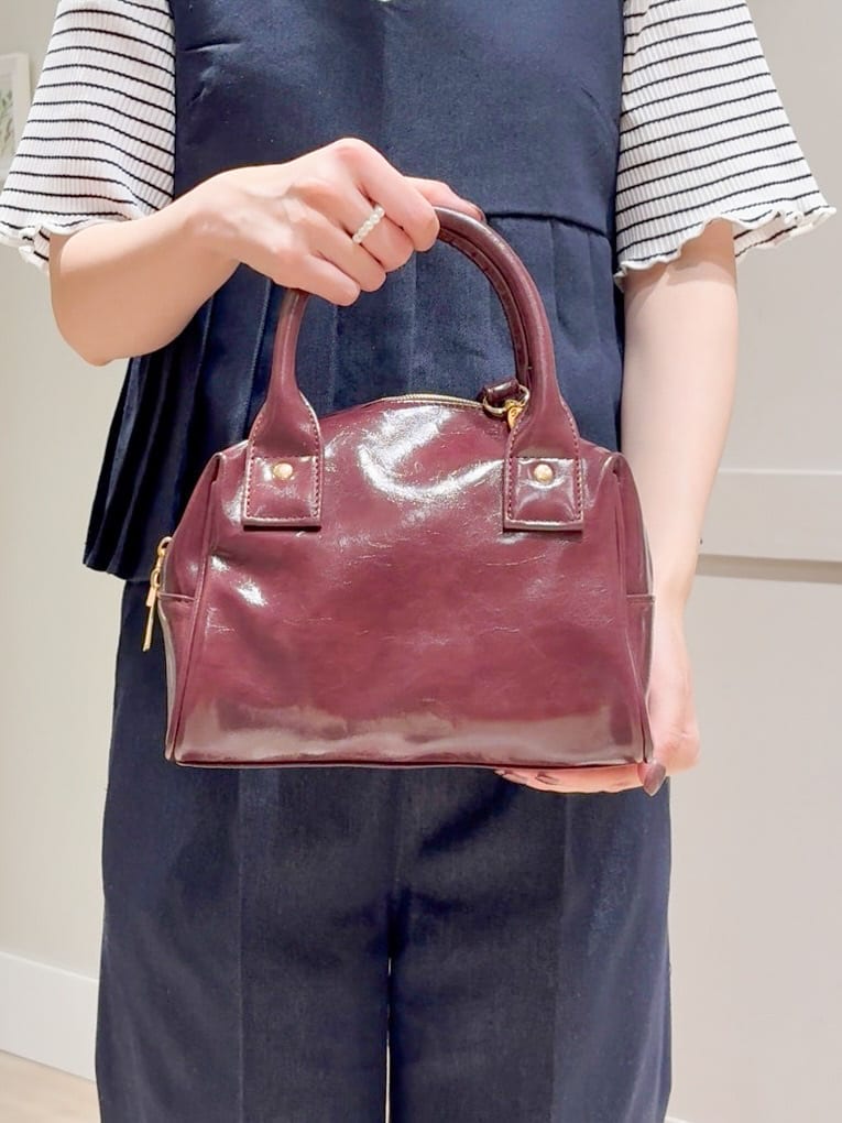Mayuさんの「grove｜【2点SET/体型カバー】夏から秋まで着まわせる！プリーツビスチェセットアップ」を使ったコーディネート