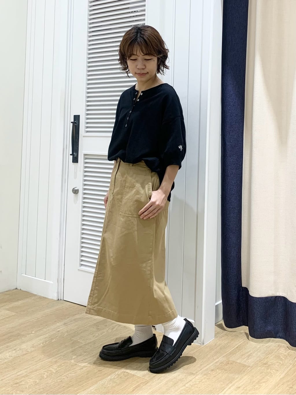IMARIさんの「Dessin｜【360度可愛い/前後2WAY/洗える】ライトコットンヘンリーカットソー」を使ったコーディネート