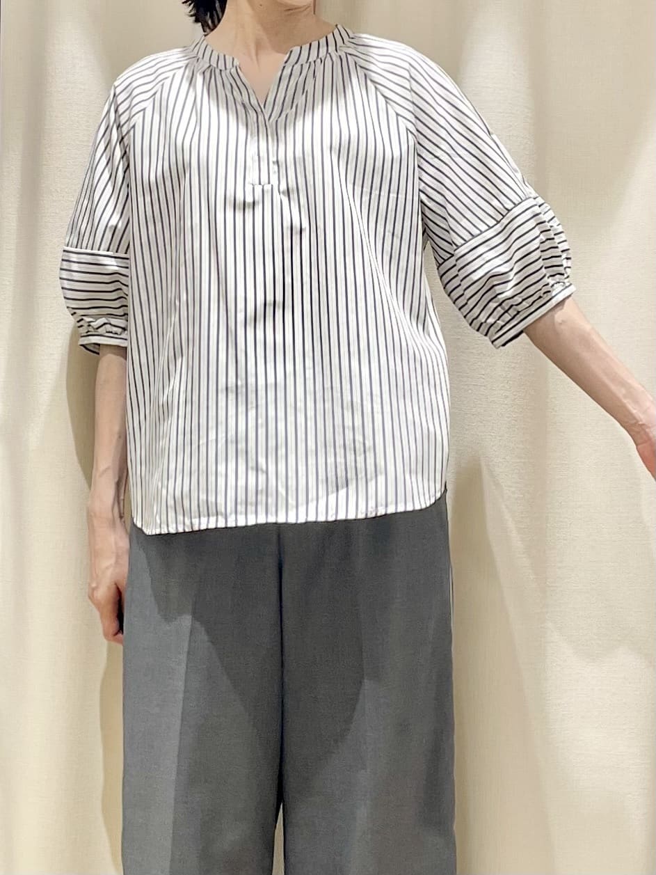 uwatokoさんの「Dessin｜【セットアップ可/ウエストゴム/洗える】サイドライン入りワイドパンツ」を使ったコーディネート
