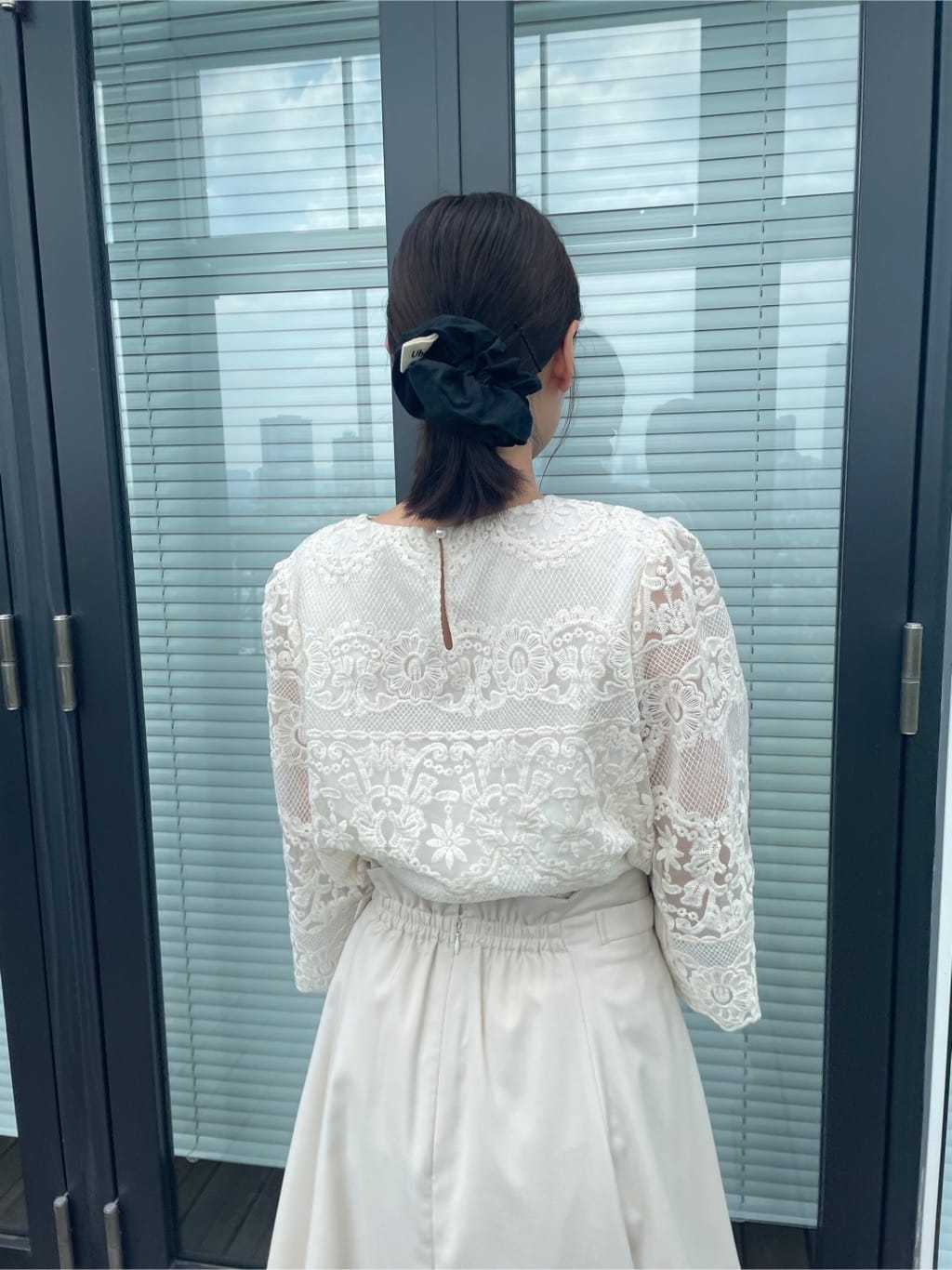 abeさんの「Couture brooch｜カットパイピングリボンパンプス」を使ったコーディネート