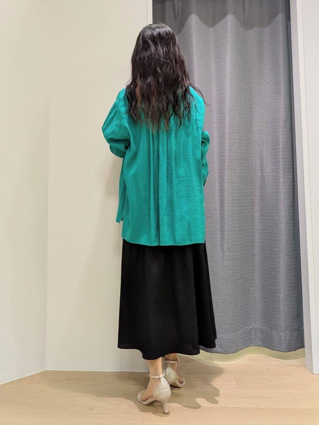 miiさんの「INDIVI｜【1枚でコーデ完成！】タックワンピース」を使ったコーディネート