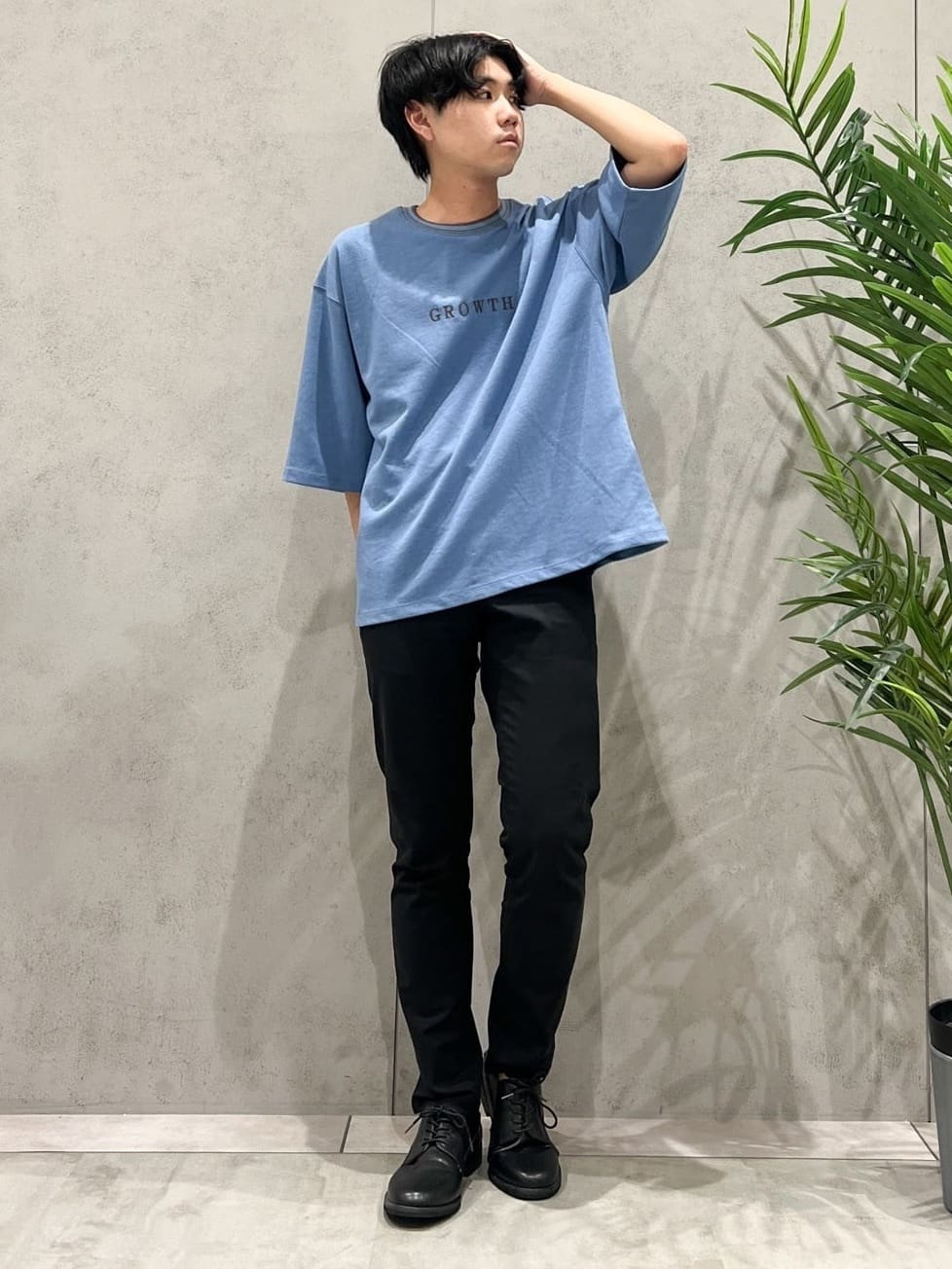 SHI-MAさんの「THE SHOP TK｜配色刺繍6分袖Tシャツ 【ビッグシルエット／洗濯機OK】」を使ったコーディネート