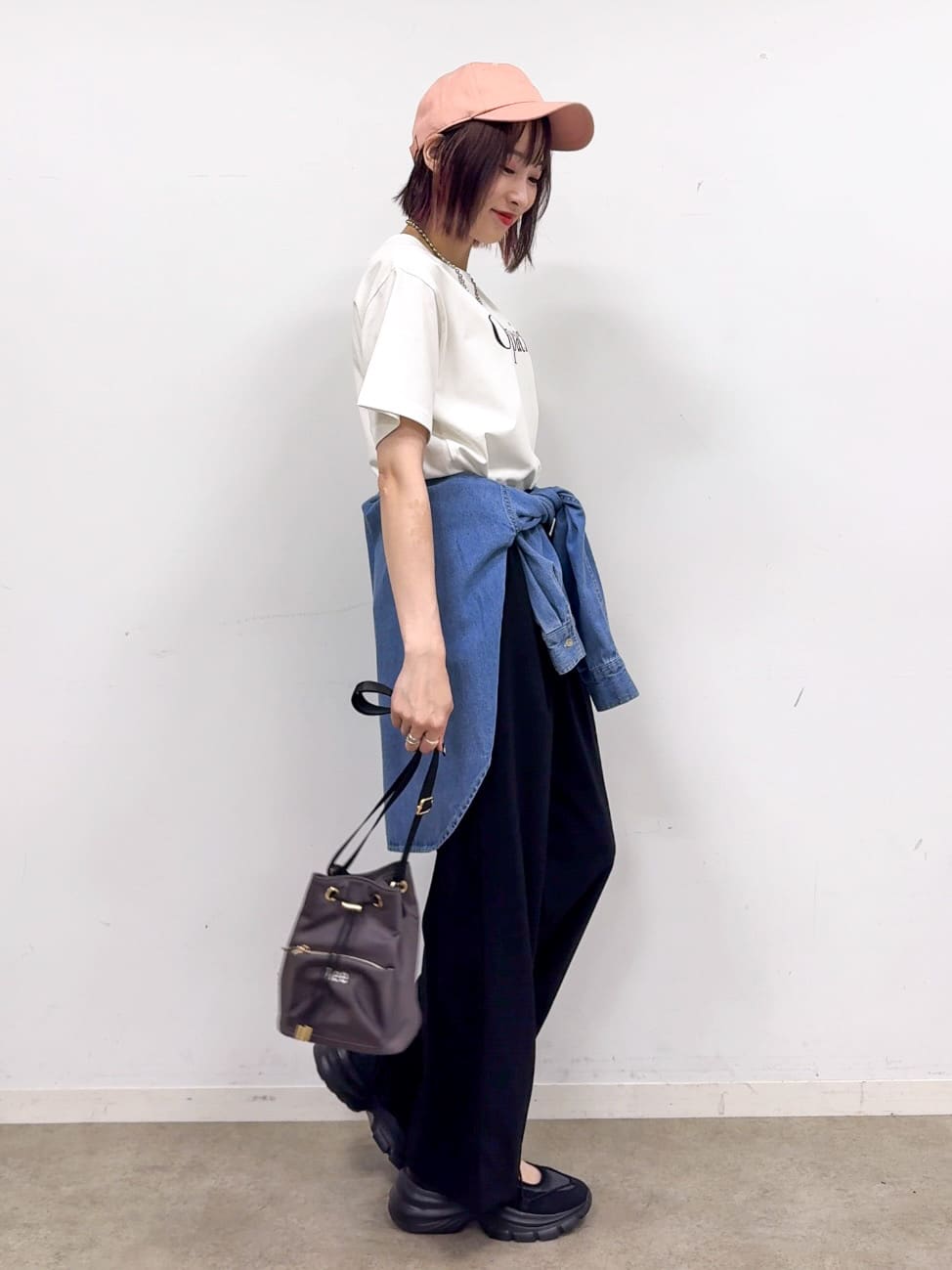 𝐜𝐡𝐢𝐤𝐚さんの「SHOO･LA･RUE｜【S-LL/ひんやり/UV】選べる6柄でそれぞれ欲しくなる プリントTシャツ」を使ったコーディネート