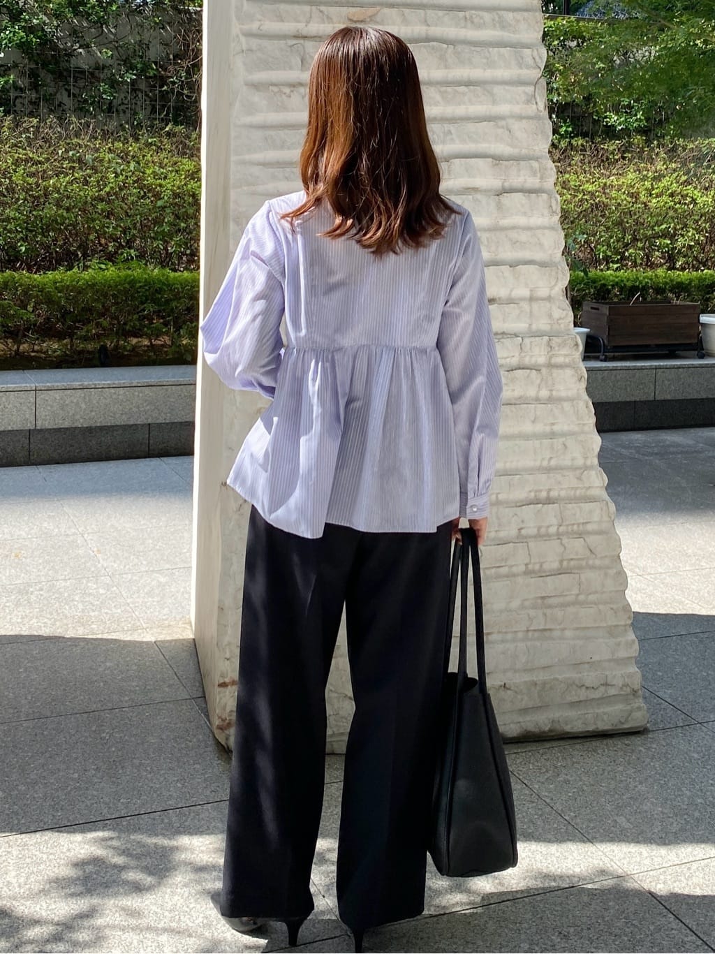 みさかさんの「index｜ストレッチ2タックワイドパンツ【洗濯機洗い可／接触冷感／吸水速乾】」を使ったコーディネート