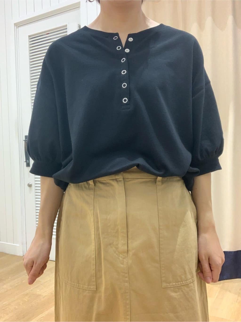 IMARIさんの「Dessin｜【360度可愛い/前後2WAY/洗える】ライトコットンヘンリーカットソー」を使ったコーディネート