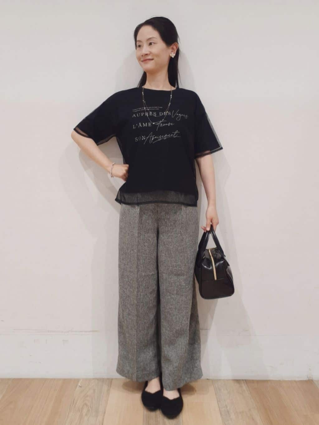 にこさんの「grove｜ラフだけどおしゃれ　チュールレイヤードTシャツ」を使ったコーディネート