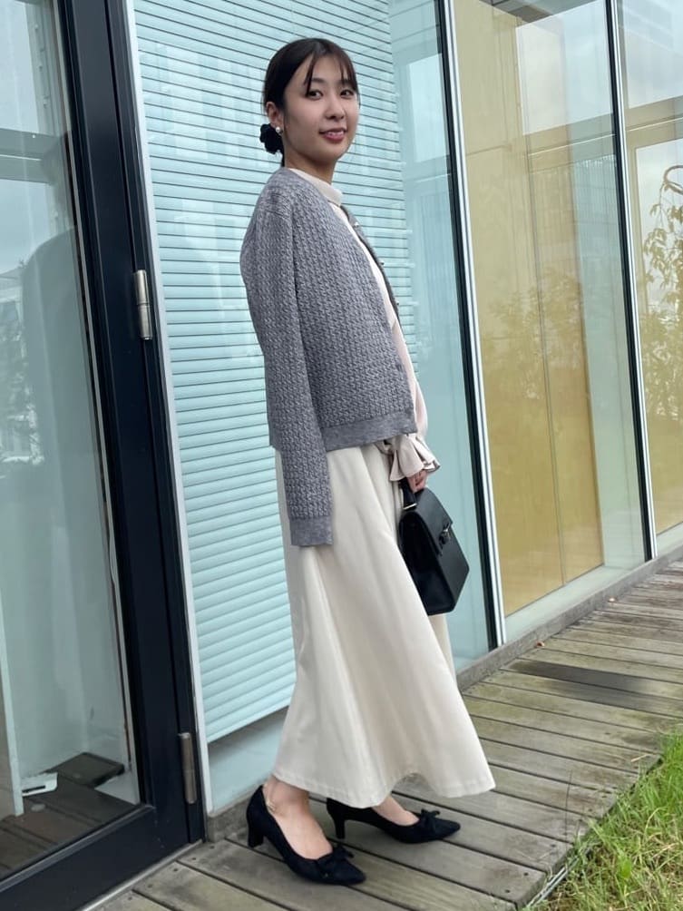 abeさんの「Couture brooch｜カットパイピングリボンパンプス」を使ったコーディネート