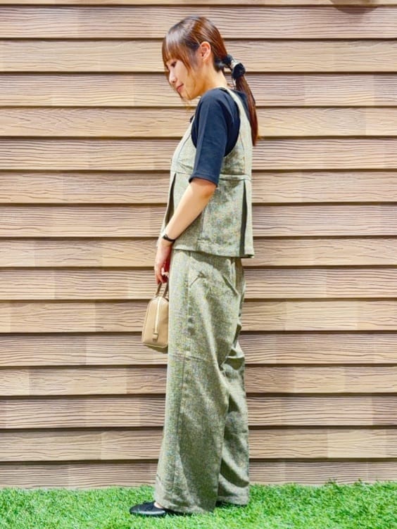 himiさんの「SHOO･LA･RUE｜【S-LL】女性らしさ漂うハートネック テレコ5分袖トップス」を使ったコーディネート