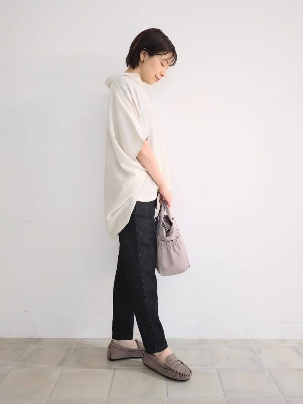 miomioさんの「SHOO･LA･RUE｜【洗える/S-LL/5分袖】1枚でも羽織としても。さらさらドレープシャツ」を使ったコーディネート