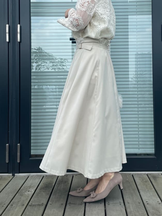 abeさんの「Couture brooch｜カットパイピングリボンパンプス」を使ったコーディネート