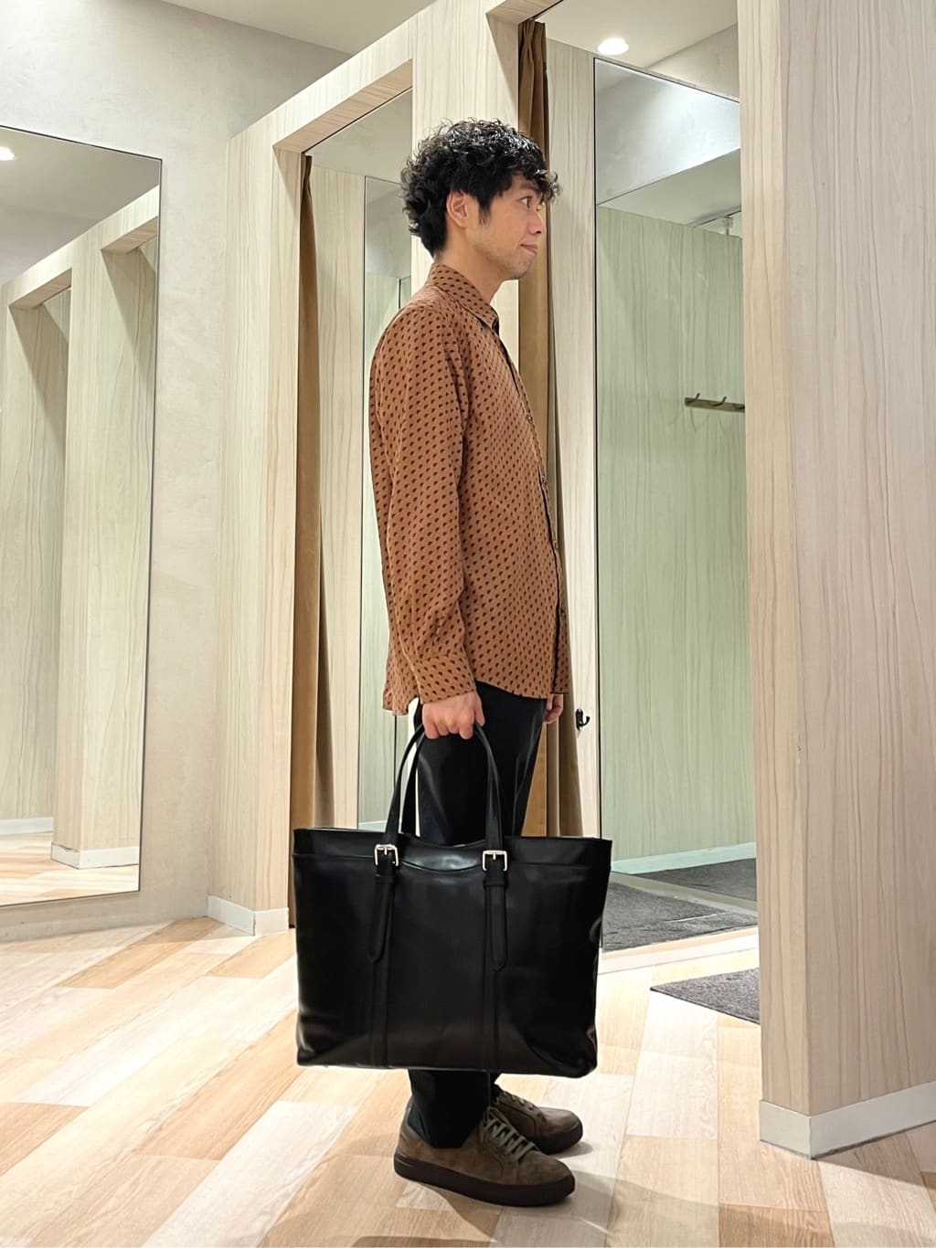 URAさんの「TAKEO KIKUCHI｜ボーラーハット柄 長袖シャツ」を使ったコーディネート