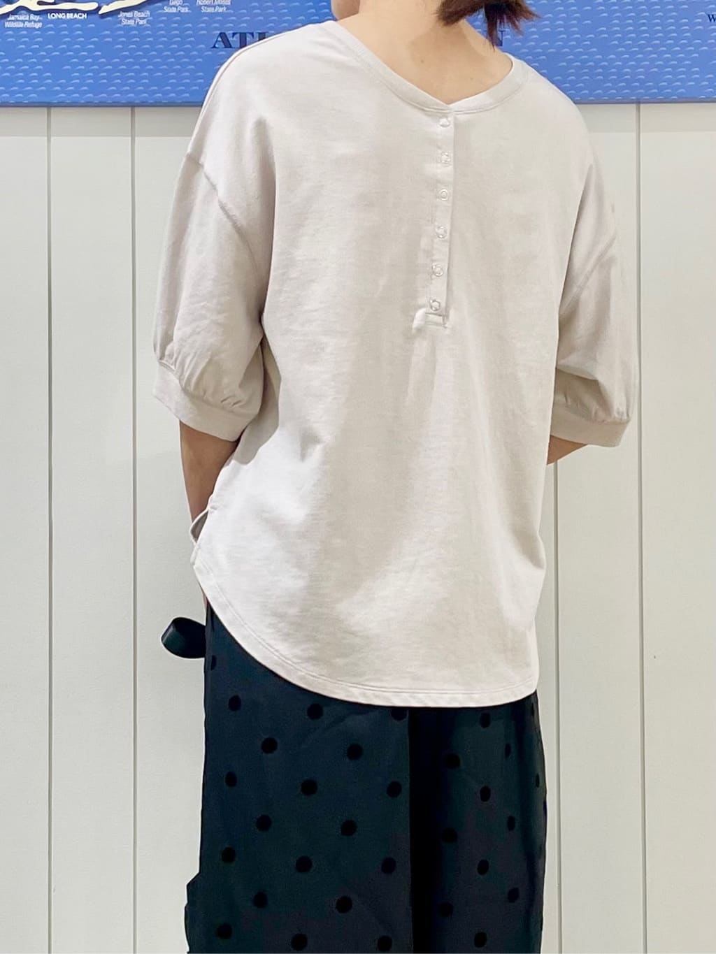 uwatokoさんの「Dessin｜【360度可愛い/前後2WAY/洗える】ライトコットンヘンリーカットソー」を使ったコーディネート