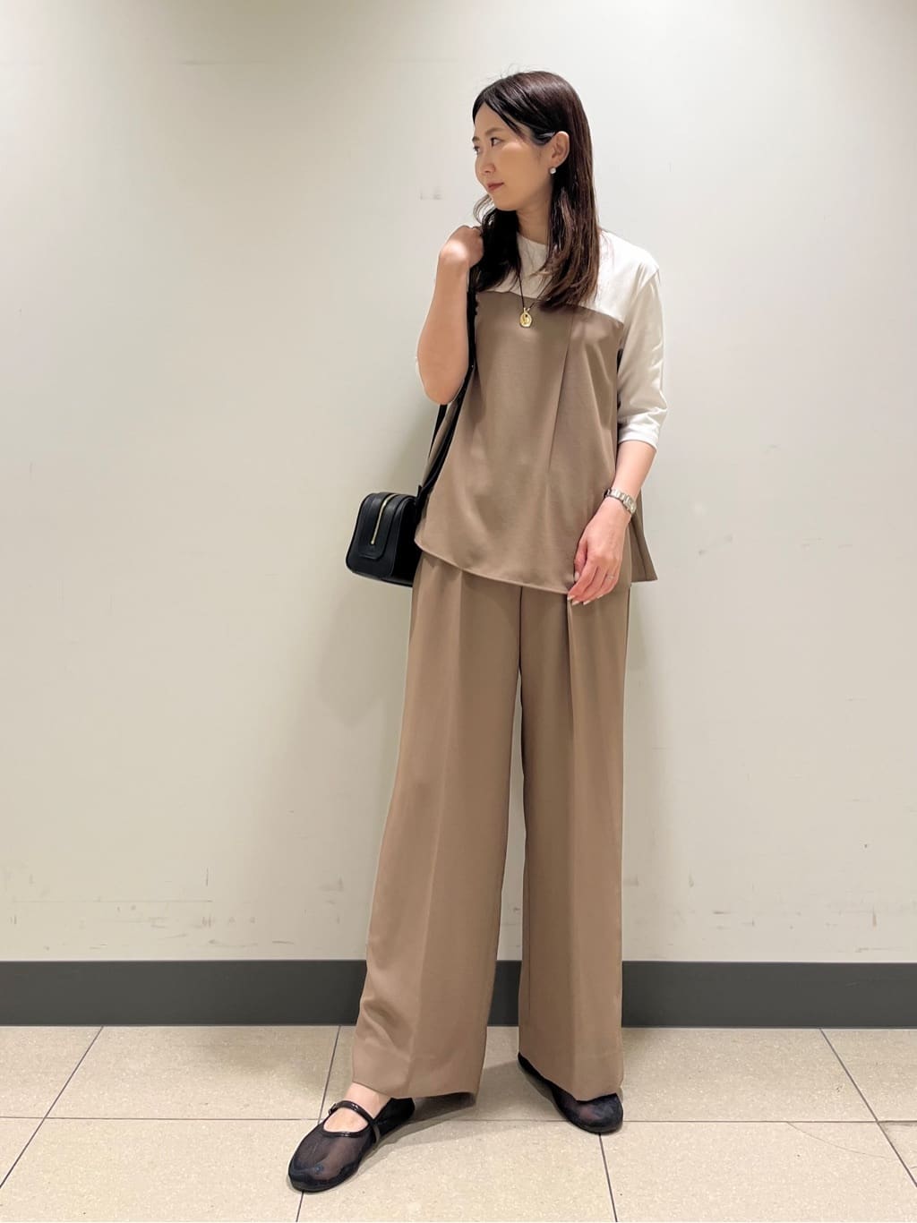 shokoさんの「INDIVI｜【UVケア／吸汗速乾】スリーブデザインブラウス」を使ったコーディネート