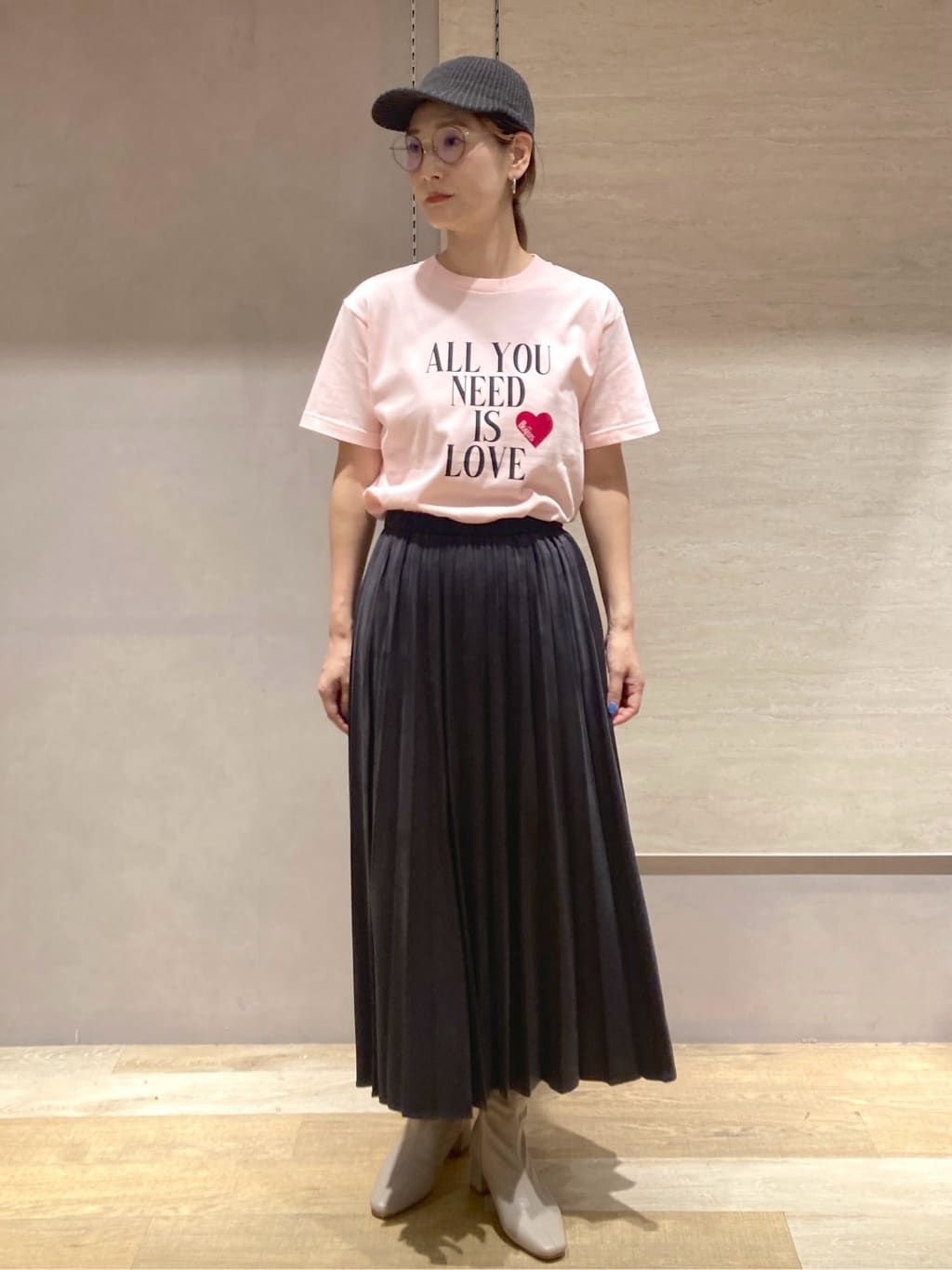 たけねぇさんの「OPAQUE.CLIP｜ロックTシャツ別注アソート【GREEN DAY／METALLICA／THE BEATLES】」を使ったコーディネート