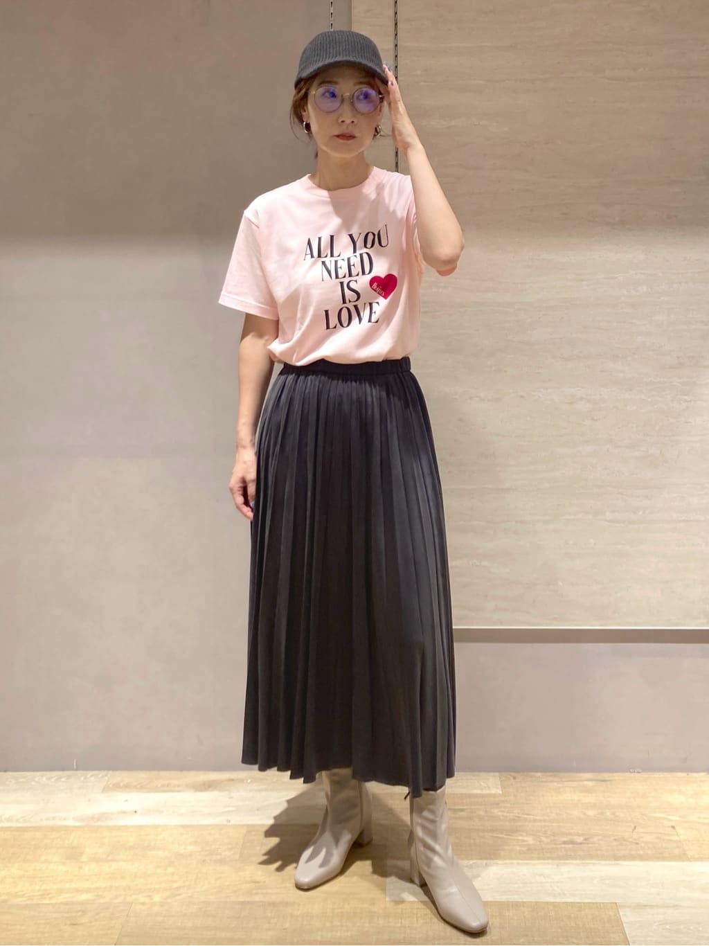 たけねぇさんの「OPAQUE.CLIP｜ロックTシャツ別注アソート【GREEN DAY／METALLICA／THE BEATLES】」を使ったコーディネート