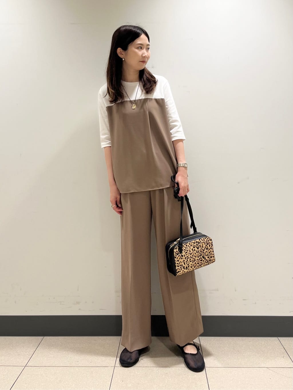 shokoさんの「INDIVI｜【UVケア／吸汗速乾】スリーブデザインブラウス」を使ったコーディネート