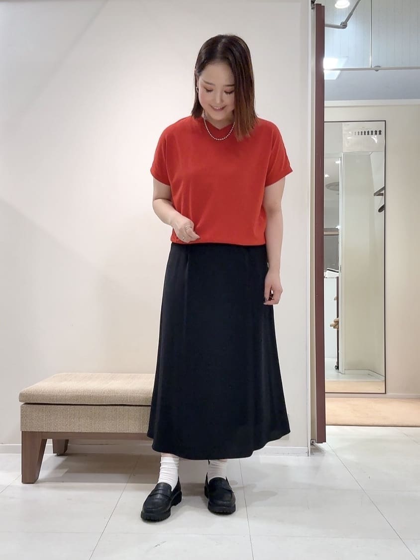 YUIさんの「UNTITLED｜【洗える/前後2WAY】ネックプルオーバーニット」を使ったコーディネート