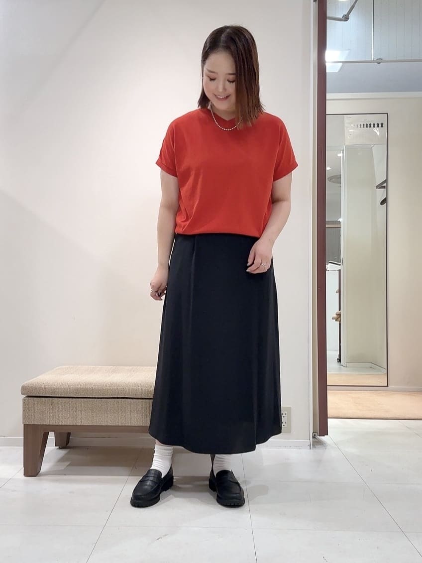 YUIさんの「UNTITLED｜【洗える/前後2WAY】ネックプルオーバーニット」を使ったコーディネート