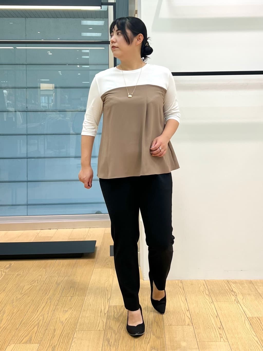 shimaさんの「INDIVI｜【セットアップ可能】ビスチェレイヤード風トップス」を使ったコーディネート