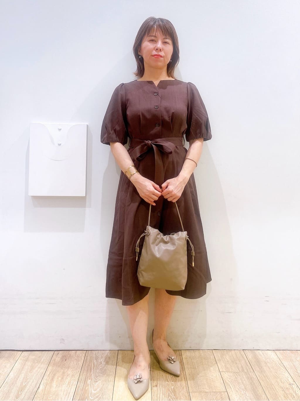 YUKOさんの「index｜タックパフスリーブワンピース【洗濯機洗い可／イージーアイロン】」を使ったコーディネート
