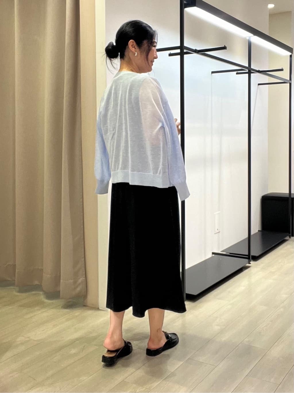 TOMOMIさんの「INDIVI｜【美シルエット】ノースリーブワンピース」を使ったコーディネート