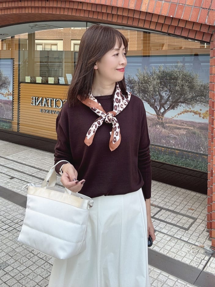makiさんの「UNTITLED｜【8色展開/体型カバー】魅せるタイムレスニット」を使ったコーディネート