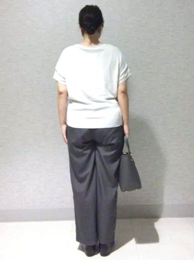 sakoさんの「Reflect｜【ウエスト総ゴム／セットアップ／単品使いOK◎】ベスト＋ストレートパンツセット」を使ったコーディネート