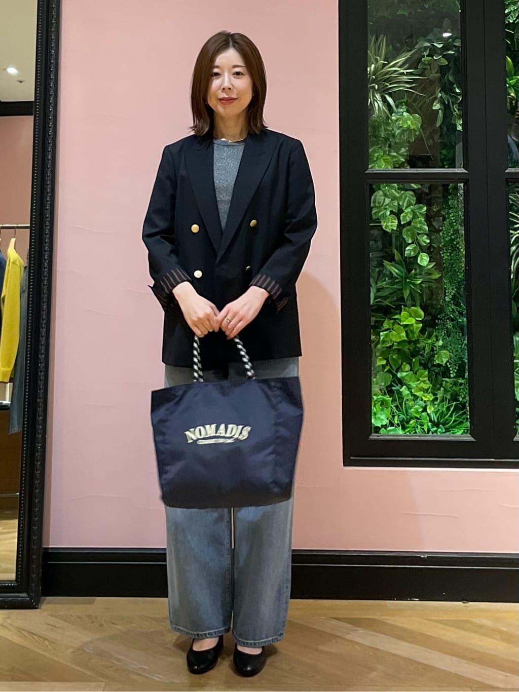 maruさんの「DRESSTERIOR｜ヴィンテージ加工ワイドデニムパンツ」を使ったコーディネート