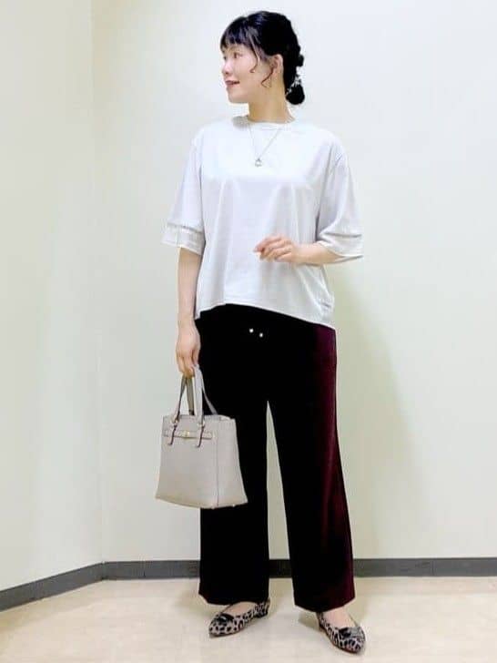  beni_gingerさんの「Reflect｜【E‐QUALITY／体型カバー】シアー&times;レースデザインプルオーバー」を使ったコーディネート