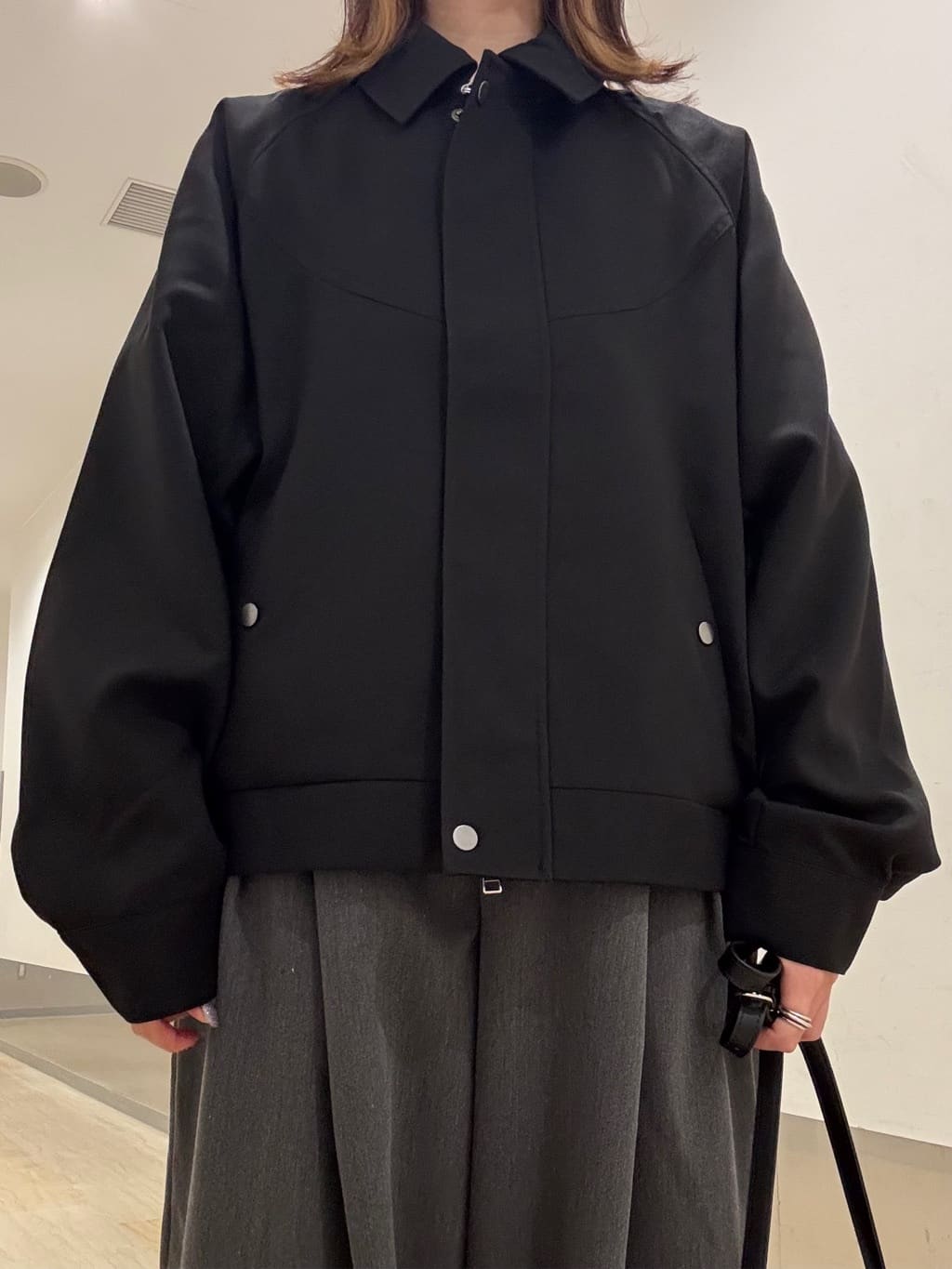 Renaさんの「tk.TAKEO KIKUCHI｜グランパバギースラックス」を使ったコーディネート