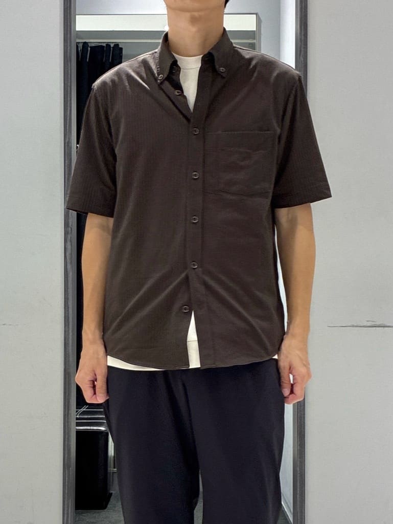 わいずみさんの「TAKEO KIKUCHI｜【COOL CITY WEAR】ストライプジャージ ボタンダウンシャツ /接触冷感」を使ったコーディネート