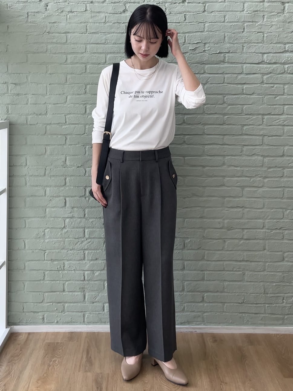 NATSUMIさんの「grove｜【UVカット】ロゴアソートベーシックロンT」を使ったコーディネート