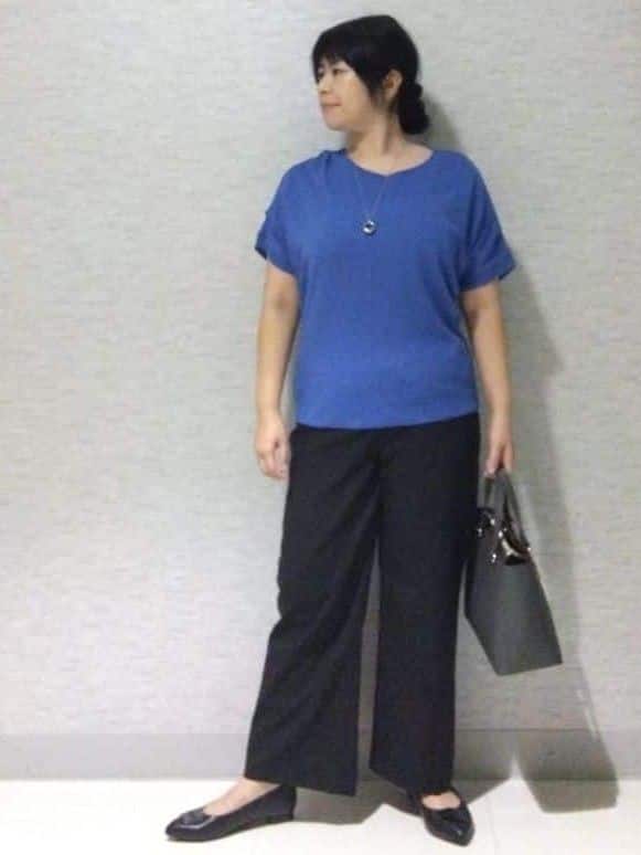 sakoさんの「Reflect｜【撥水加工で裾が汚れにくい◎／ウエスト総ゴム】ワイドストレートパンツ」を使ったコーディネート