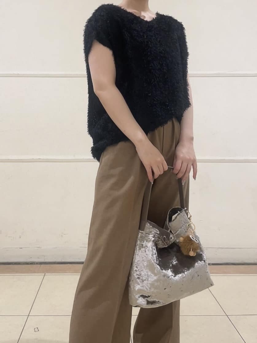 watanabeさんの「UNTITLED｜【セットアップ可/洗える】フェザーフレンチスリーブブラウス」を使ったコーディネート