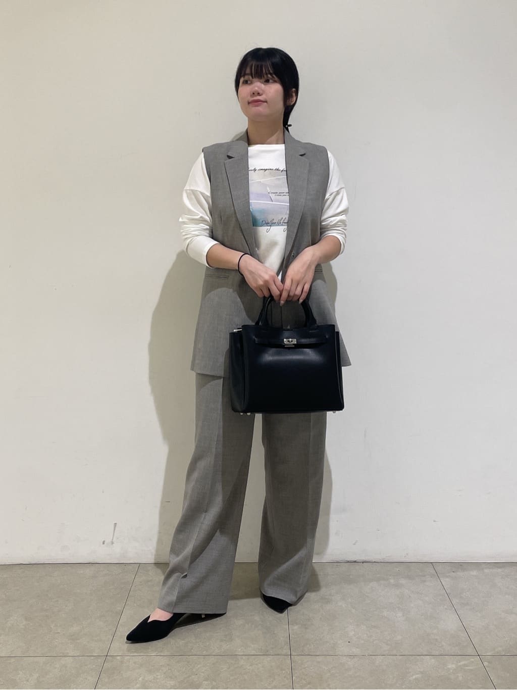 emikaさんの「INDIVI｜【セットアップ可能】凹凸ストレッチ素材テーラードカラージレジャケット」を使ったコーディネート