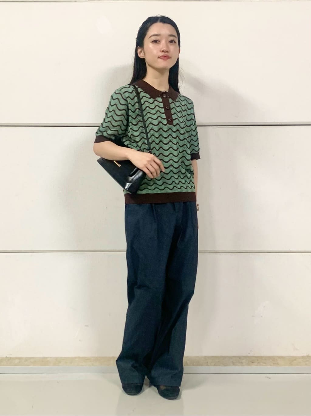 sahoさんの「THE SHOP TK｜【美脚見え】タックワイドパンツ【セットアップ可】」を使ったコーディネート