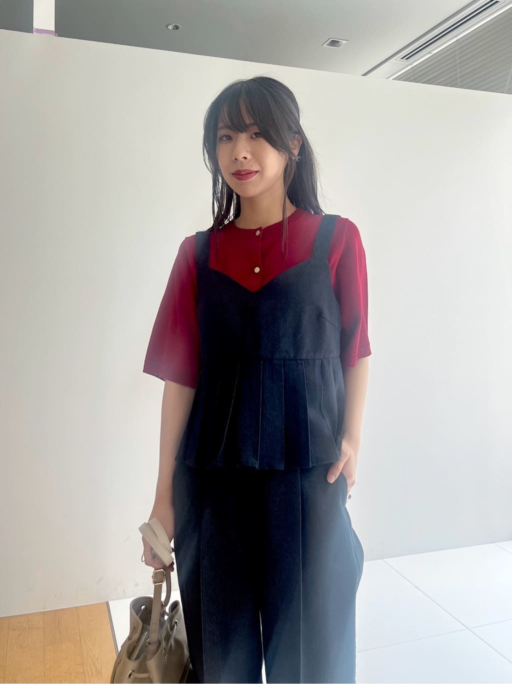 cotaniさんの「grove｜【2点SET/体型カバー】夏から秋まで着まわせる！プリーツビスチェセットアップ」を使ったコーディネート