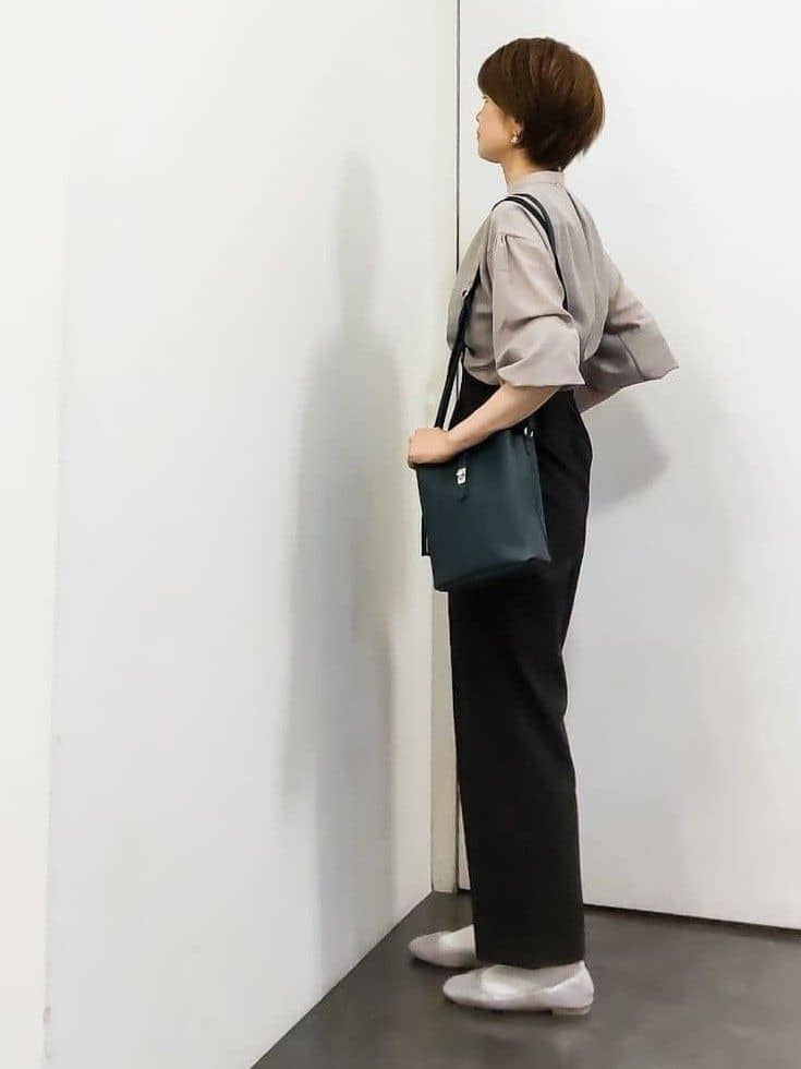 やまちゃんさんの「grove｜【2WAY】ハイパーストレッチストラップパンツ」を使ったコーディネート