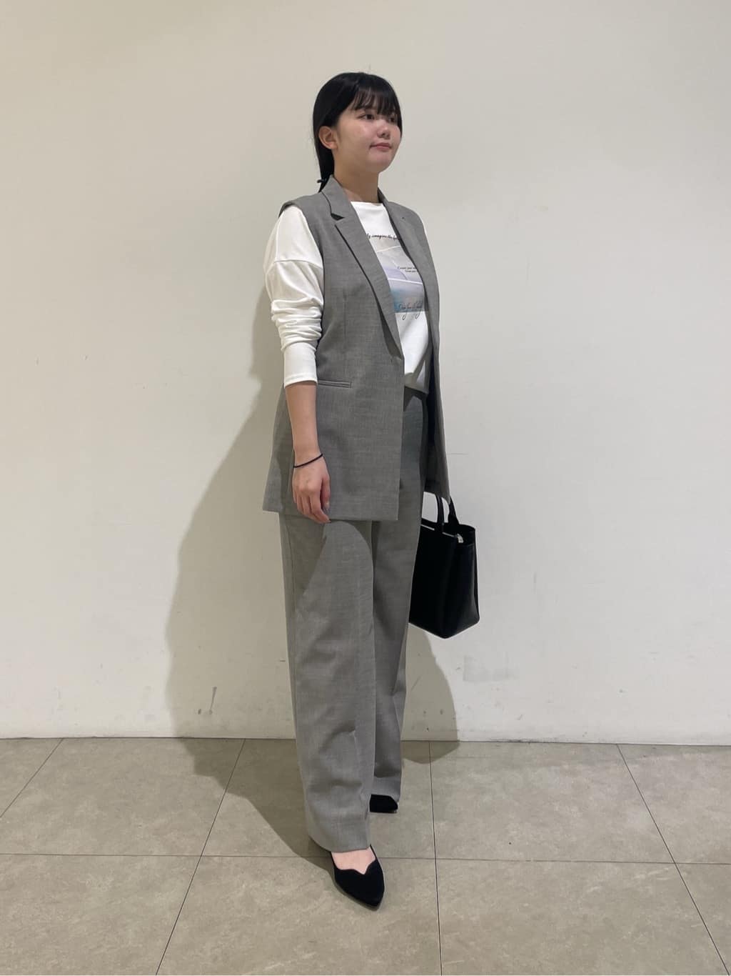 emikaさんの「INDIVI｜【セットアップ可能】凹凸ストレッチ素材テーラードカラージレジャケット」を使ったコーディネート