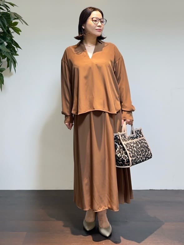 Asamiさんの「UNTITLED｜【セットアップ可/スキッパー/ゆったり】リラクパウダーシャツ」を使ったコーディネート
