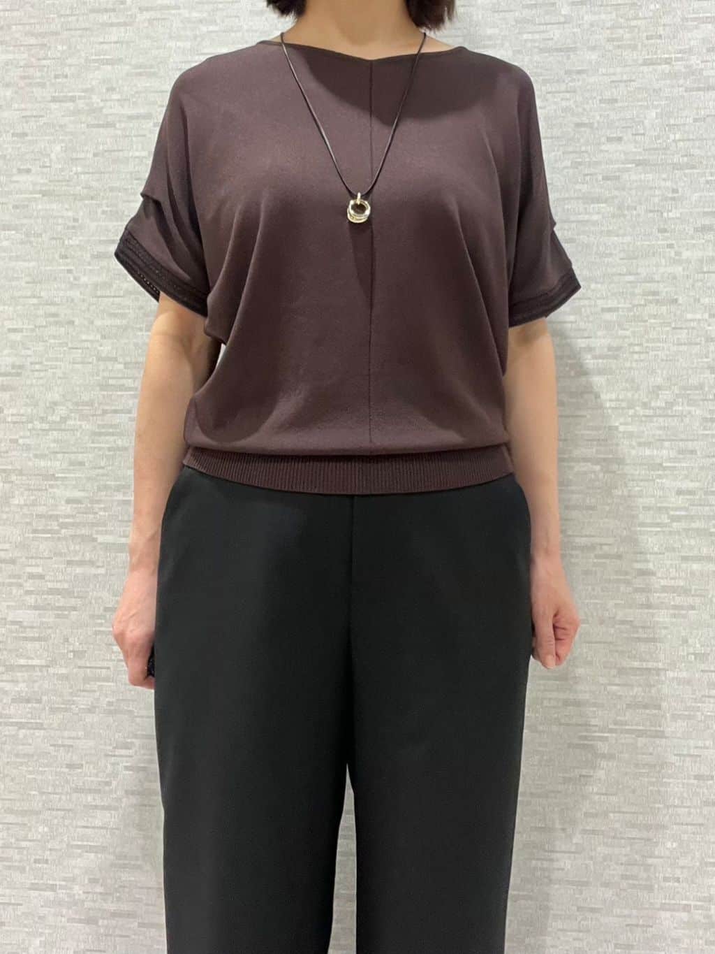 marikoさんの「Reflect｜【選べる7色◎／手洗い可／二の腕カバー】半袖ニット」を使ったコーディネート