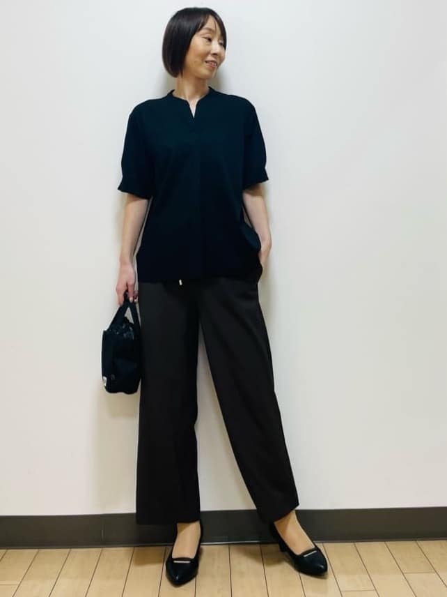 Riiさんの「Reflect｜【ウエスト総ゴム／セットアップ／単品使いOK◎】ベスト＋ストレートパンツセット」を使ったコーディネート