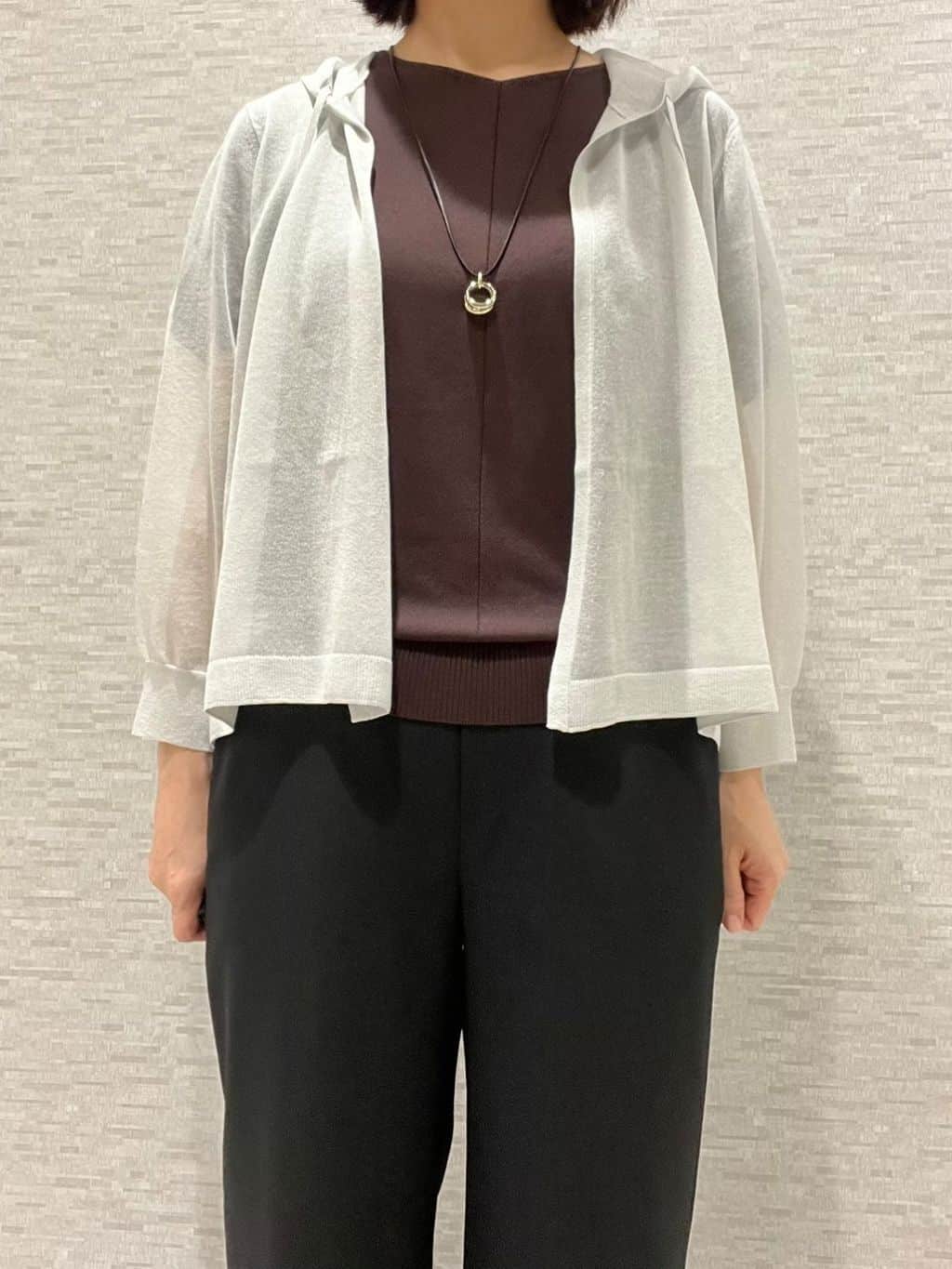 marikoさんの「Reflect｜【選べる7色◎／手洗い可／二の腕カバー】半袖ニット」を使ったコーディネート