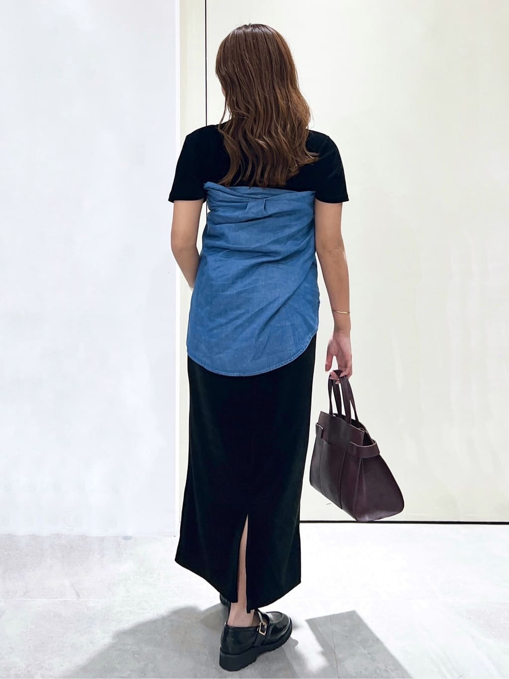 Unaさんの「OPAQUE.CLIP｜フロッキーチュールTシャツ【洗濯機洗い可】」を使ったコーディネート